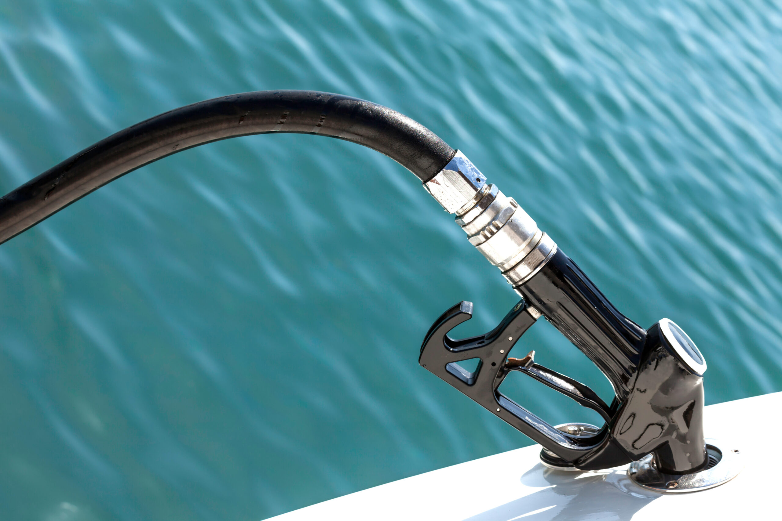 Boat Fuel 101: How to Safely and Efficiently Refuel at a Fueling Dock